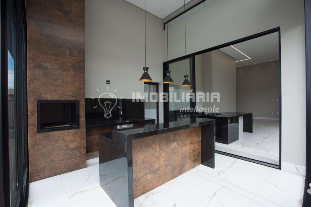 Casa à venda com 233m², 4 quartos e 4 vagas