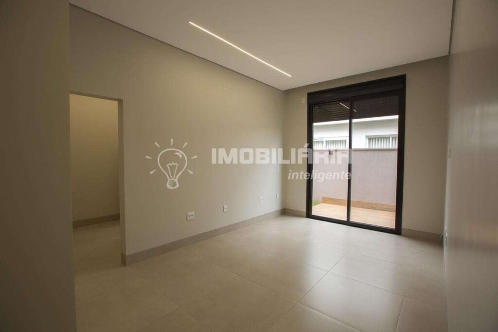 Casa à venda com 233m², 4 quartos e 4 vagas