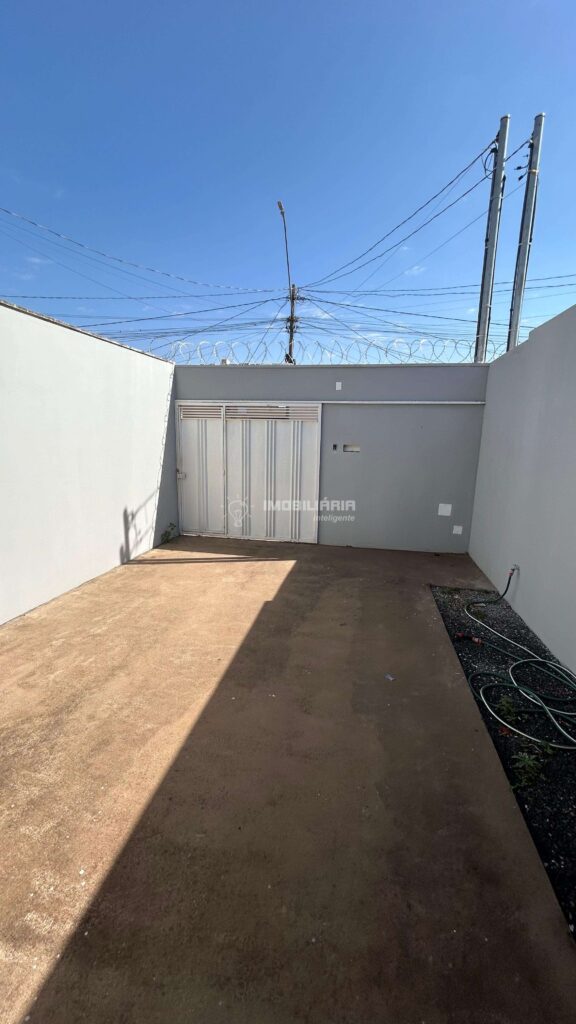 Casa à venda com 45m², 2 quartos e 2 vagas