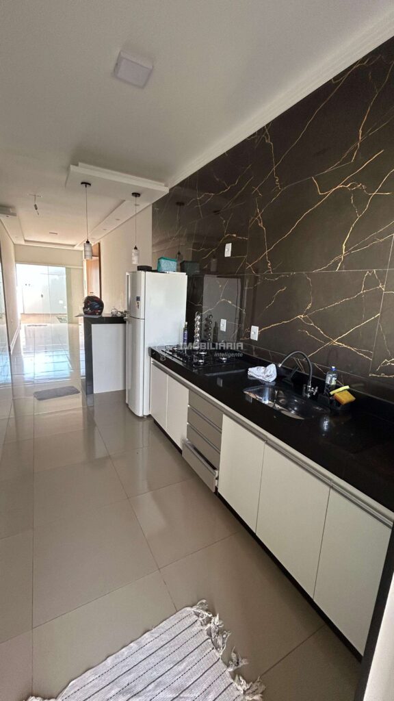Casa à venda com 45m², 2 quartos e 2 vagas