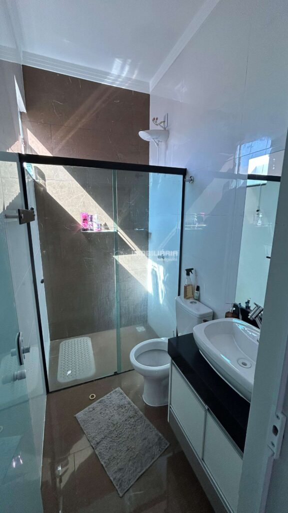 Casa à venda com 45m², 2 quartos e 2 vagas