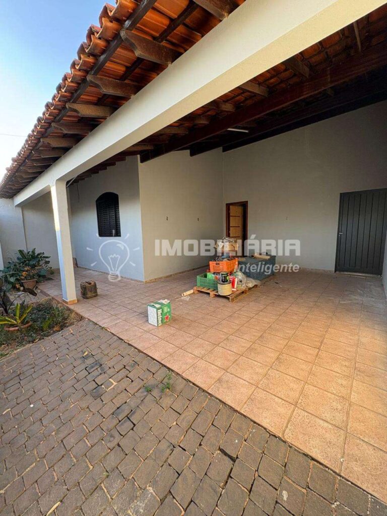 Casa à venda com 175m², 3 quartos e 2 vagas