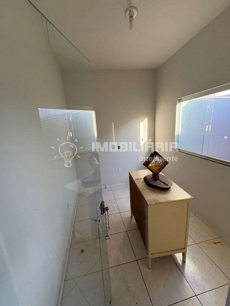 Casa à venda com 175m², 3 quartos e 2 vagas