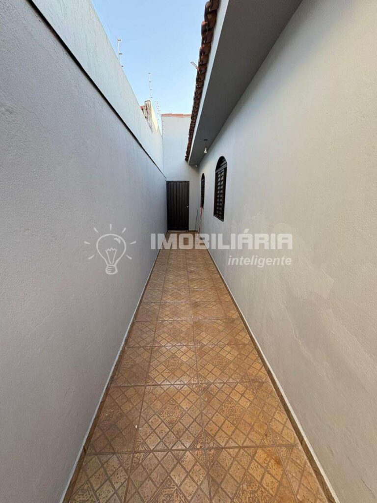 Casa à venda com 175m², 3 quartos e 2 vagas