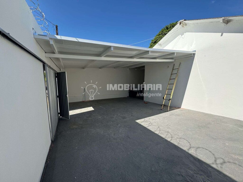 Casa à venda com 130m², 3 quartos e 4 vagas