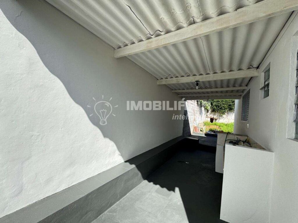 Casa à venda com 130m², 3 quartos e 4 vagas