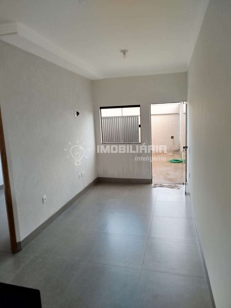 Casa à venda com 53m², 2 quartos e 2 vagas