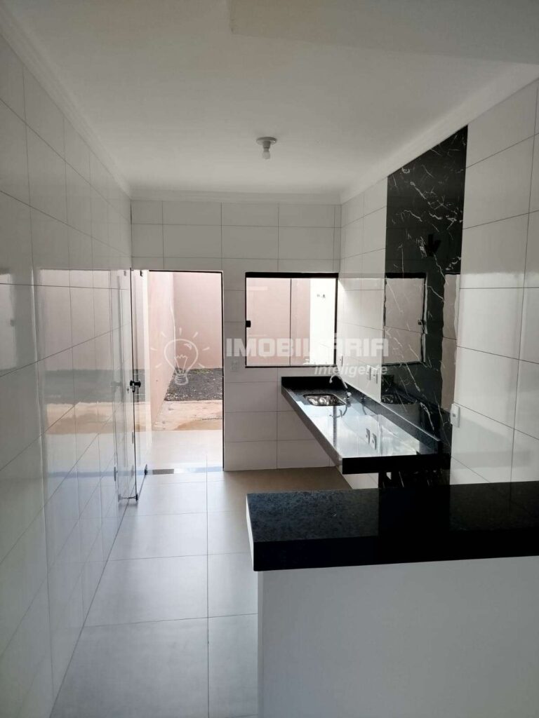 Casa à venda com 53m², 2 quartos e 2 vagas